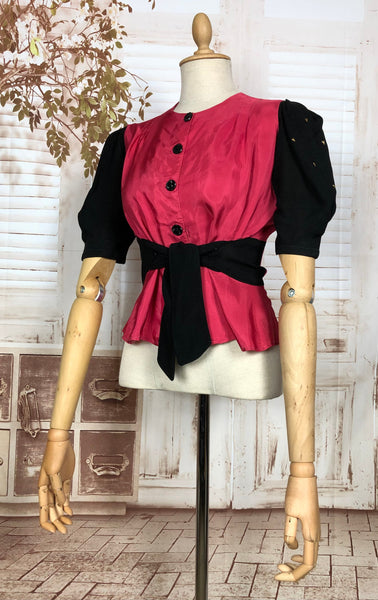 Incredible Original Late 1930s / Early 1940s Vintage Hot Pink And Black Studded And Belted Puff Sleeve Blouse