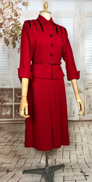 Amazing Original 1940s Vintage Red Belted Suit With Black Accents By Juliette Originals