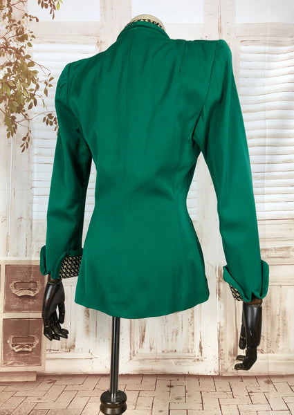 LAYAWAY PAYMENT 2 of 2 - RESERVED FOR FENICE - Stunning Original 1940s 40s Vintage Emerald Green Blazer With Gorgeous Lining And Arrow Pockets