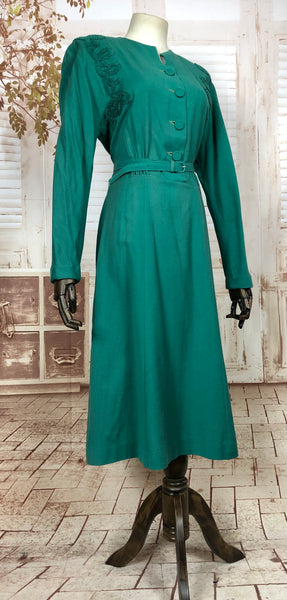 Incredibly Vibrant Original 1940s 40s Vintage Emerald Green Soutache Dress