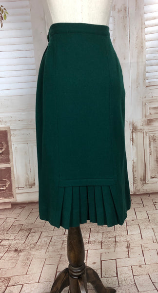 LAYAWAY PAYMENT 1 OF 2 - RESERVED FOR BRIANA - PLEASE DO NOT PURCHASE - Original Vintage 1940s 40s Forest Green Wool Skirt