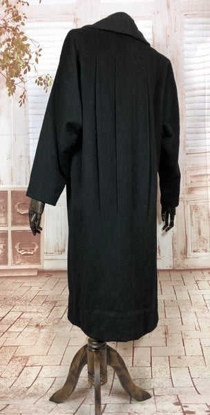 LAYAWAY PAYMENT 3 OF 3 - RESERVED FOR SAIRA - Fabulous Late 1920s 20s / Early 1930s 30s Volup Black Vintage Coat With Pleated Back