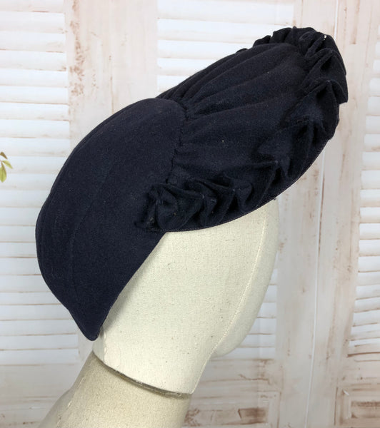 Incredible Original 1940s 40s Navy Pleated Halo Hat