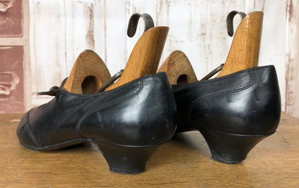 1980s does 1920s Black Leather Evening Heels Shoes
