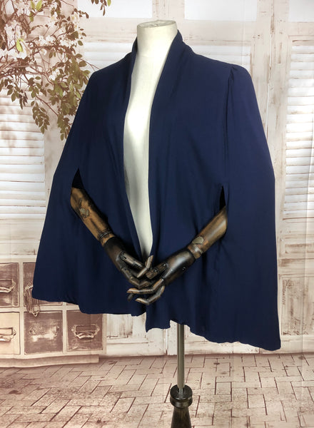 Original 1930s 30s Vintage Blue Crepe Cape With Gathered Shoulders