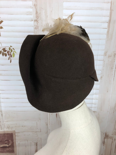 Original 1940s 40s Vintage Brown Hat With Feather Decoration