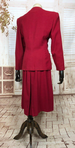 Gorgeous Original 1940s 40s Vintage Lipstick Red Collarless Skirt Suit