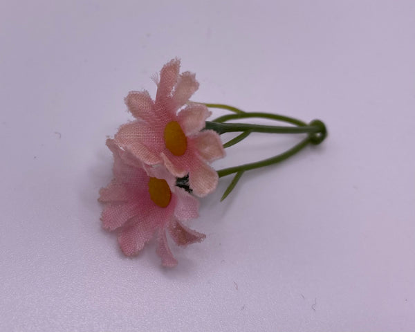 Gorgeous Vintage Pink Daisy Flower Buttonhole Boutonnière