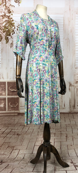 Stunning Original 1940s 40s Vintage Pastel Coloured Floral Crepe Dress