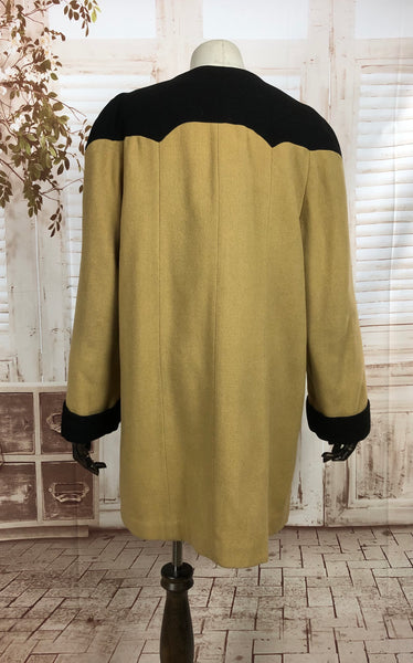LAYAWAY PAYMENT 1 OF 2 - RESERVED FOR GILDA - Original 1940s 40s Vintage Mustard Yellow And Black Colour Block Coat