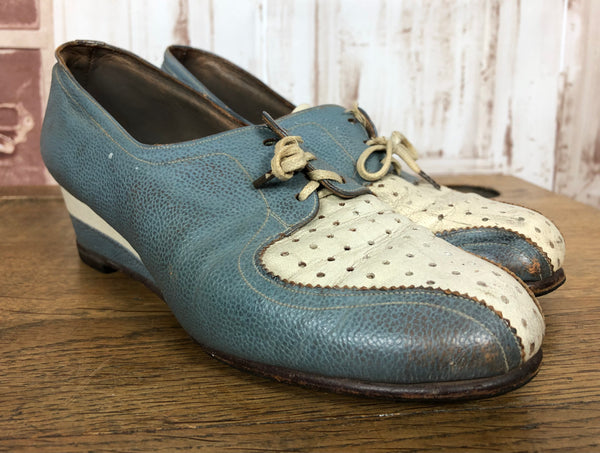 Old style 2025 bowling shoes