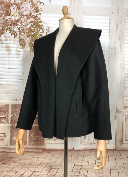 Fabulous Original Late 1940s / Early 1950s Short Black Swing Coat By Rothmoor