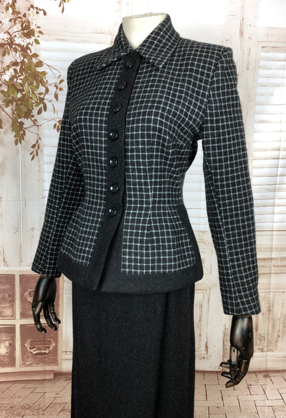 Beautiful 1940s 40s Vintage Dark Grey Check Wool Suit By Peck & Peck