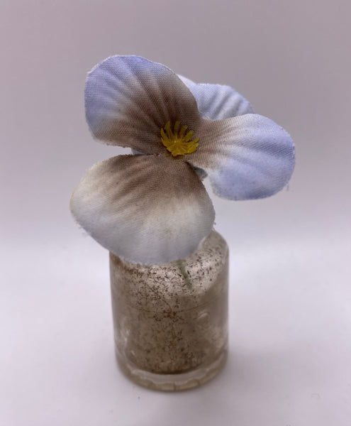 Gorgeous Vintage Pale Blue Sweet Pea Flower Buttonhole Boutonnière