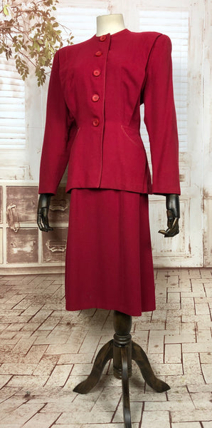 Gorgeous Original 1940s 40s Vintage Lipstick Red Collarless Skirt Suit