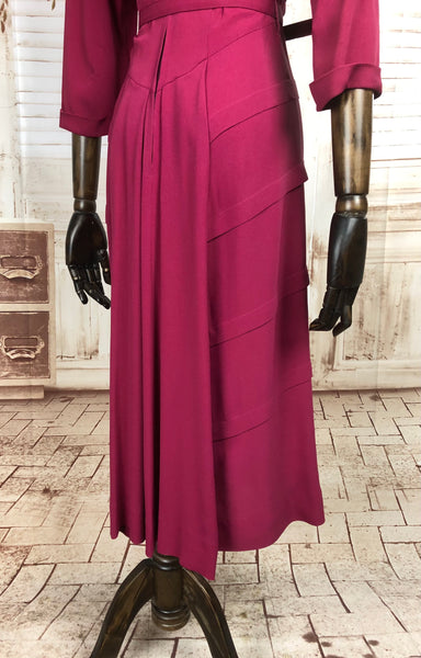 Original 1940s 40s Vintage Fuchsia Pink Rayon Celanese Dress With Original Belt And Tiered Waterfall Skirt