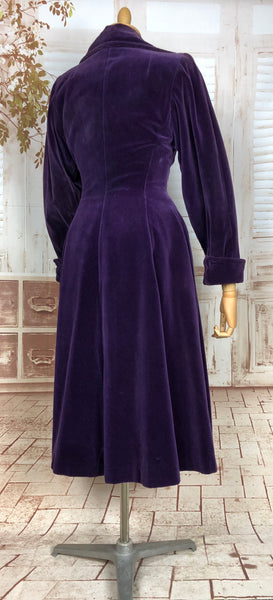 Exquisite Original 1940s Vintage Aubergine Purple Velvet Fit And Flare Princess Coat