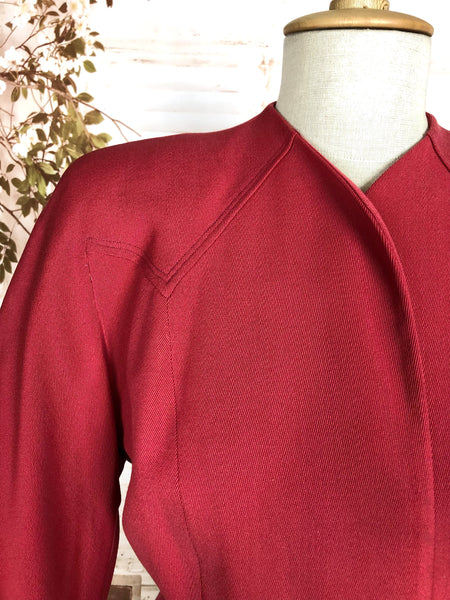 Amazing Original 1940s Vintage Fuchsia Pink Suit Blazer With Strong Shoulders