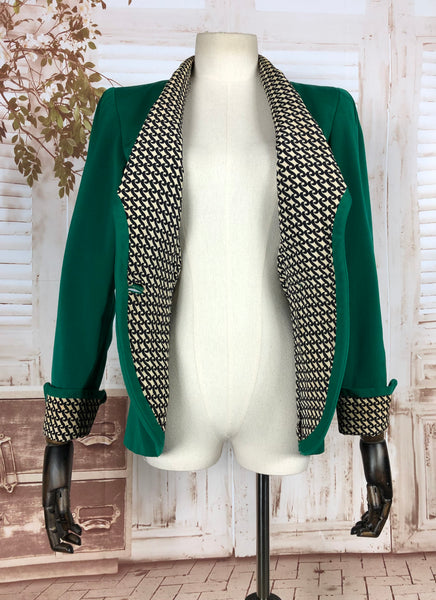 LAYAWAY PAYMENT 2 of 2 - RESERVED FOR FENICE - Stunning Original 1940s 40s Vintage Emerald Green Blazer With Gorgeous Lining And Arrow Pockets