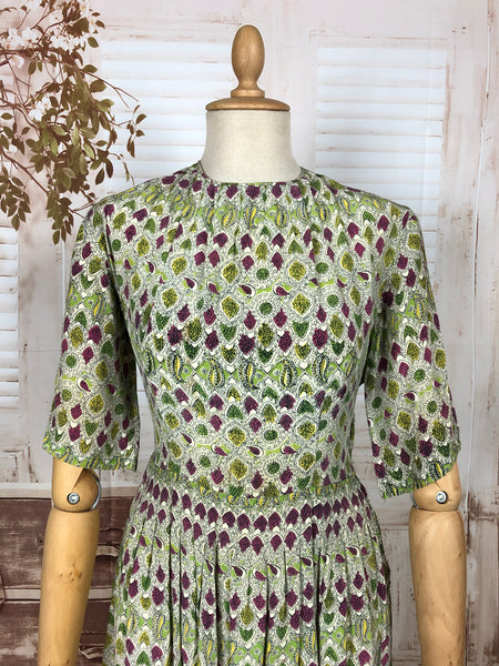 Fabulous Original 1940s Vintage Silk Novelty Print Dress With Chartreuse And Fuchsia Print