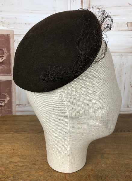 Sweet Original Late 1940s / Early 1950s Brown Fur Felt Cap With Beading