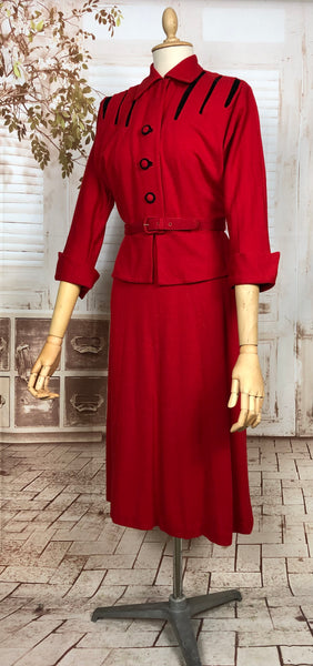 Amazing Original 1940s Vintage Red Belted Suit With Black Accents By Juliette Originals