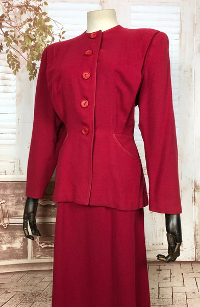 Gorgeous Original 1940s 40s Vintage Lipstick Red Collarless Skirt Suit