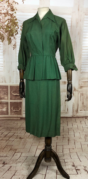 Original 1940s 40s Vintage Green Check Peplum Summer Suit By Pat Hartly