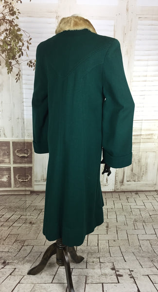 Original 1940s 40s Vintage Emerald Green Wool Coat With Faux Fur Collar With Panelled Back