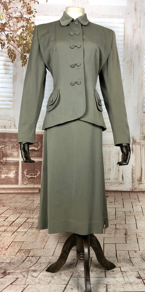 RESERVED FOR SENDI - Stunning Original 1940s 40s Vintage Warm Grey Gabardine Suit With Double Button Details