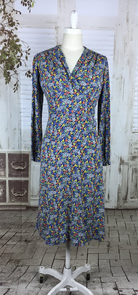 Original 1930s 30s Vintage Bright Floral Print Day Dress With Pleated Bodice