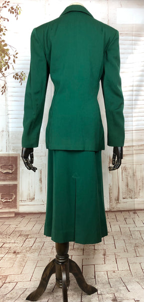 Stunning Original Vintage 1940s 40s Emerald Green Gabardine Suit By Moordale