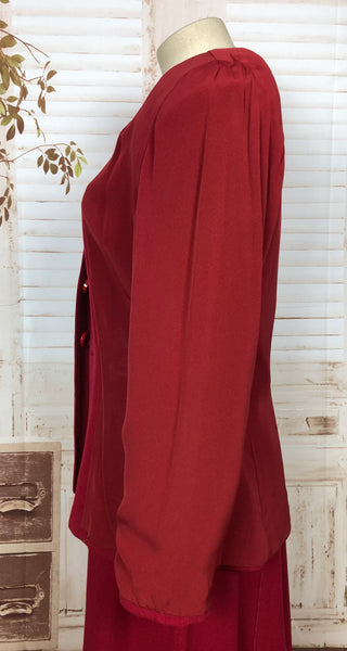 Gorgeous Original 1940s 40s Vintage Lipstick Red Collarless Skirt Suit
