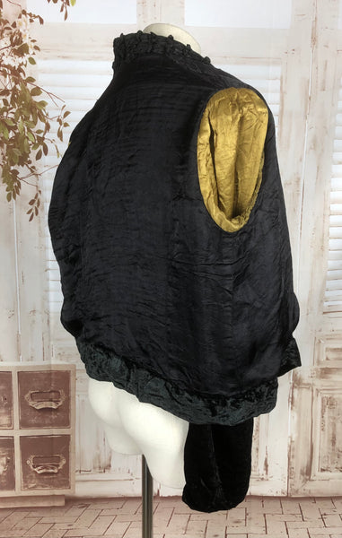 Original Vintage 1930s 30s Black Silk Velvet Jacket With Shirred Ruffle Collar And Puff Shoulders