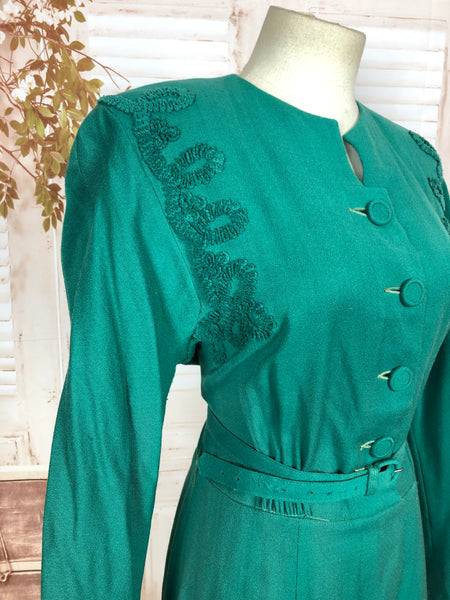 Incredibly Vibrant Original 1940s 40s Vintage Emerald Green Soutache Dress