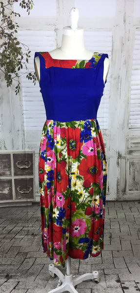 An Original Period Vintage 1950s Blue Flower Print Dress Size XS Petite Waist 24inch (Approx. Size 6-8)