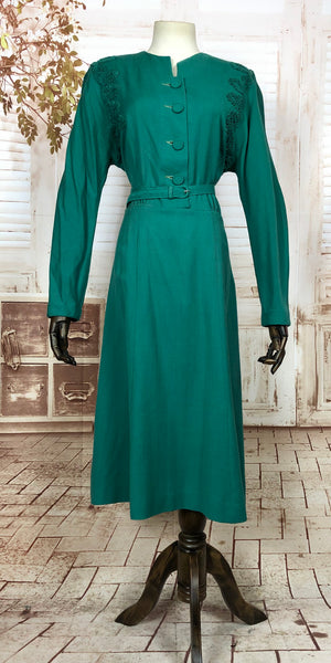 Incredibly Vibrant Original 1940s 40s Vintage Emerald Green Soutache Dress