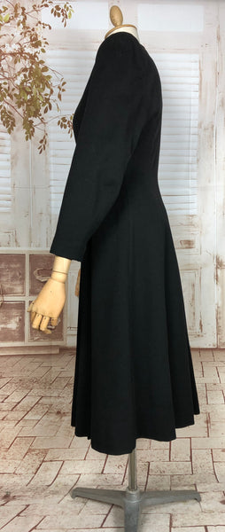 Exquisite Original 1940s Vintage Femme Fatale Black Fit And Flare Princess Coat