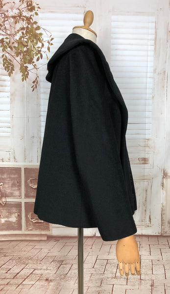 Fabulous Original Late 1940s / Early 1950s Short Black Swing Coat By Rothmoor