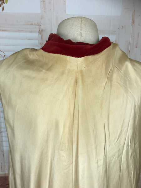 Incredible 1940s 40s Original Volup Vintage Red Velvet Swing Coat Perfect For Christmas
