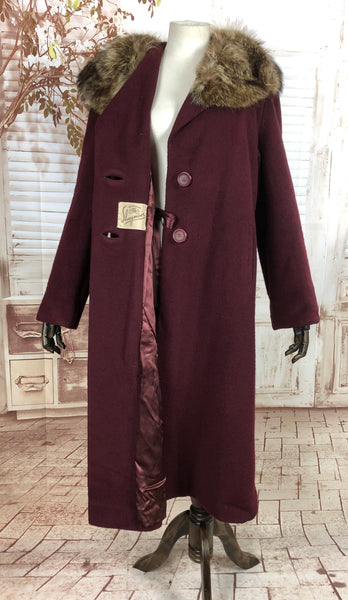 Stunning Original Vintage 1940s 40s Burgundy Wine Swing Coat With Fox Fur Collar By Shagmoor