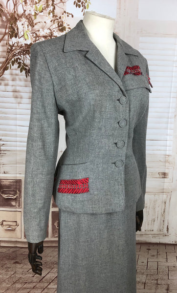 Original 1940s 40s Vintage Grey Wool Skirt Suit With Beaded Red Gabardine Panels