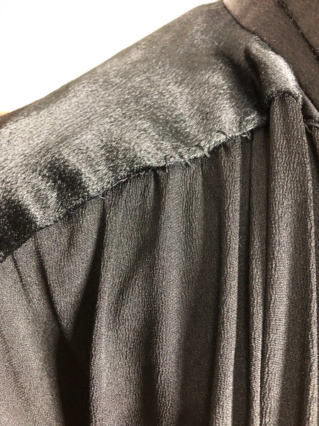 Exquisite Original 1920s Volup Vintage Black Fringed Flapper Evening Coat
