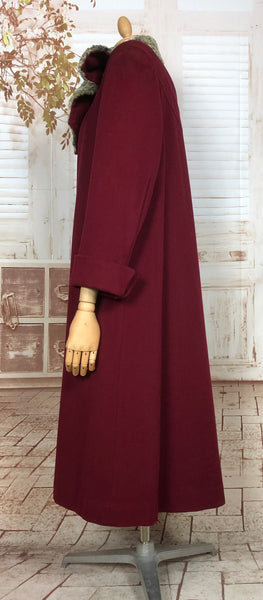 RESERVED FOR EVELINA - PLEASE DO NOT PURCHASE - Incredible Original 1940s 40s Vintage Burgundy Wine Swing Coat With Astrakhan Collar
