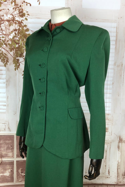 Fabulous Original 1940s 40s Vintage Bright Green Skirt Suit