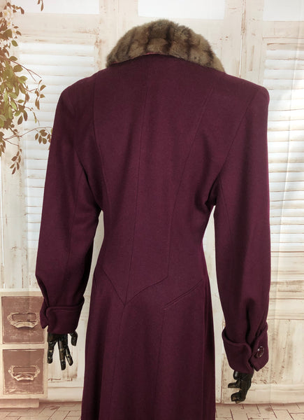 LAYAWAY PAYMENT 3 OF 3 - RESERVED FOR AURIANE - Original 1940s 40s Vintage Burgundy Fit And Flare Princess Coat With Fur Collar