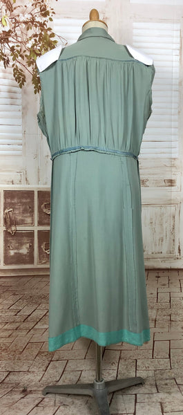 Gorgeous Original 1940s 40s Vintage Pale Blue Gabardine Dress