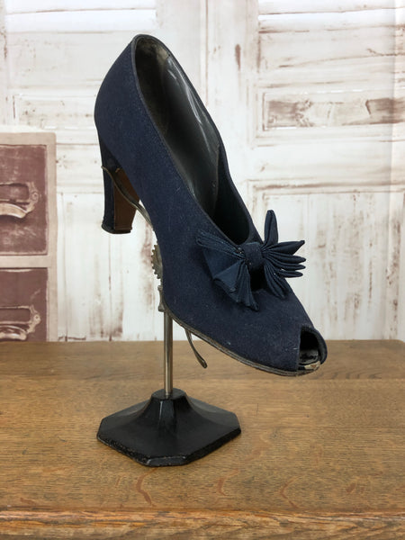 Original 1940s 40s Vintage Navy Blue High Heel Shoes