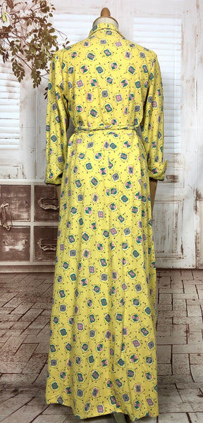 Vibrant Lemon Yellow Original 1940s Vintage Full Length Housecoat