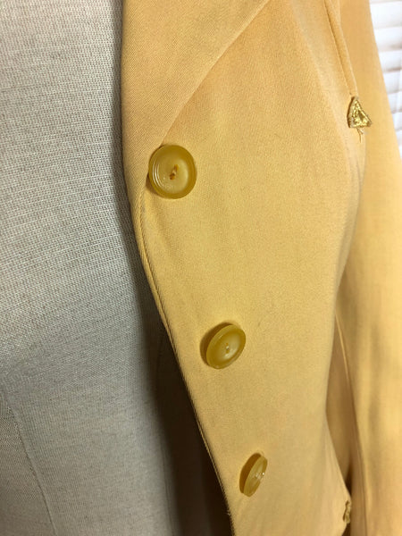 Gorgeous Original 1940s Vintage Lemon Yellow Gabardine Blazer With Arrow Details